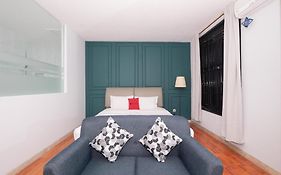 Reddoorz Premium Near Rs Pondok Indah